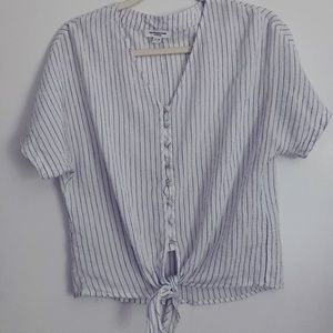 Blouse. Tie. Buttons. Stripped.